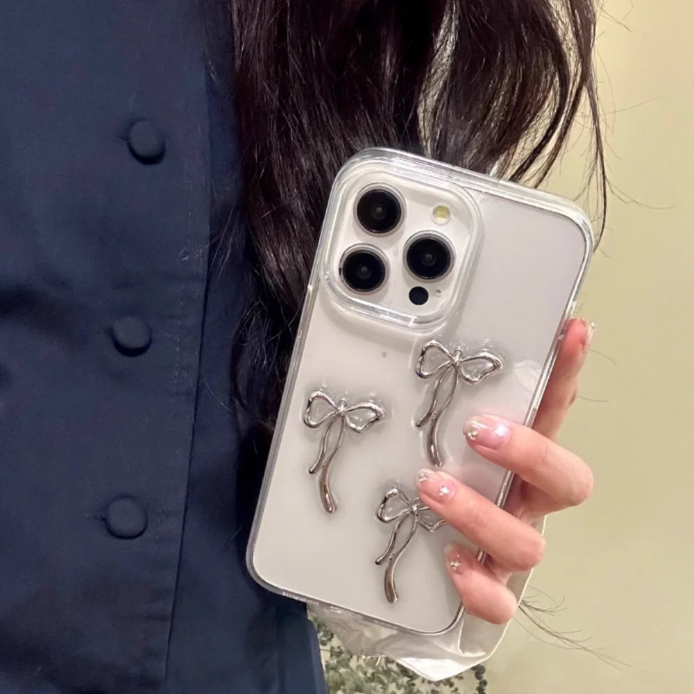 Coque de téléphone élégante en métal 3D avec nœud papillon pour iPhone 16 15 14 13 12 11 Pro Max Mini XR 7 8 Plus SE Coque transparente en époxy